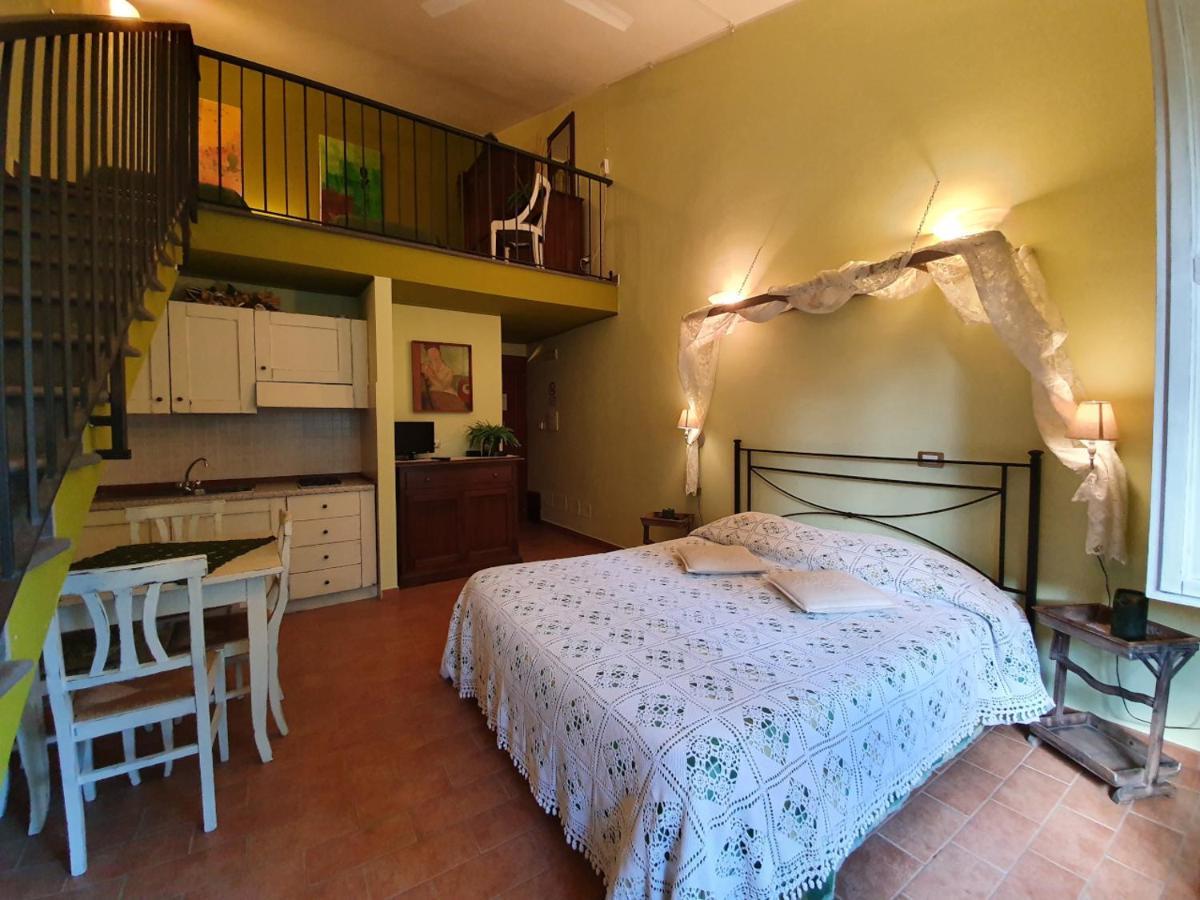 Bio Agriturismo Valle Dei Calanchi Castiglione In Teverina Bagian luar foto